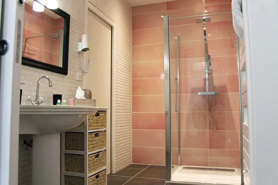 Salle de bain de la Chambre Jardin