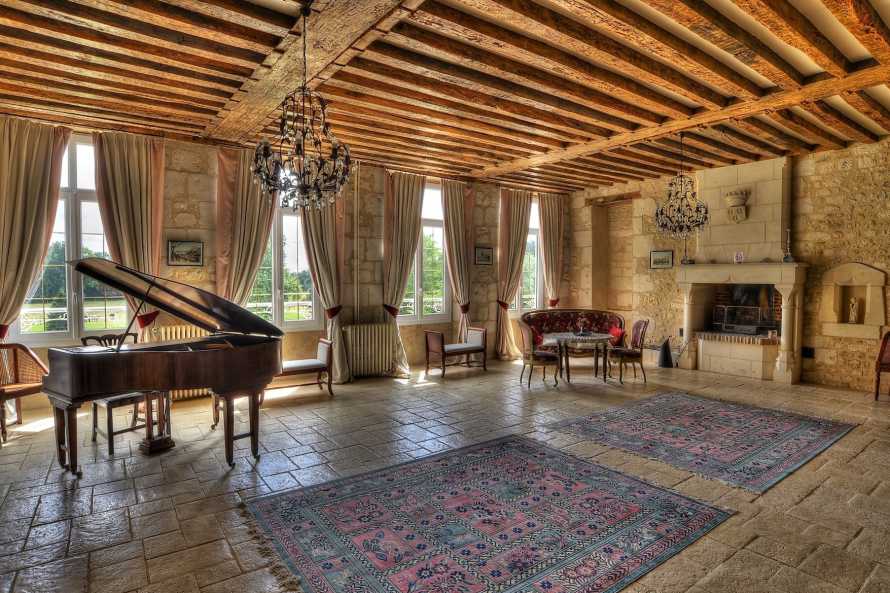 Ch&acirc;teau de Blavou