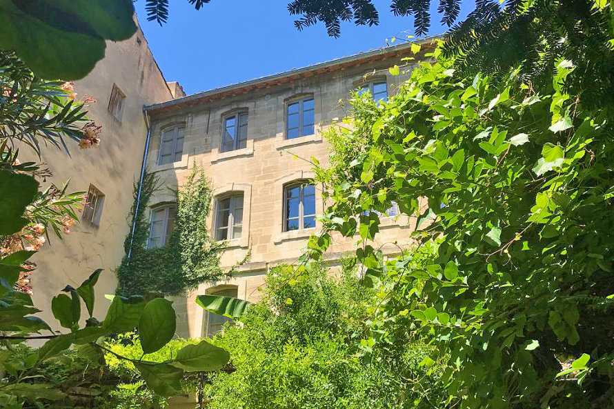 Chambres D Hotes De Charme Les Jardins De Baracane Avignon