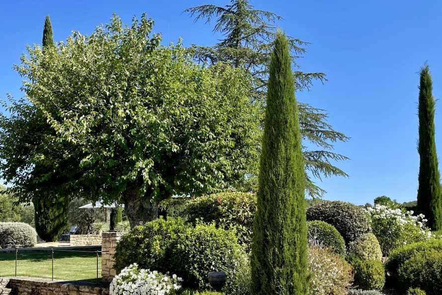 plus de 3 hectares de jardin