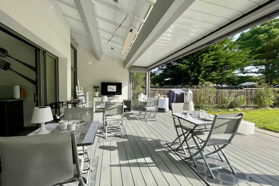 le petit déjeuner du matin face à la nature