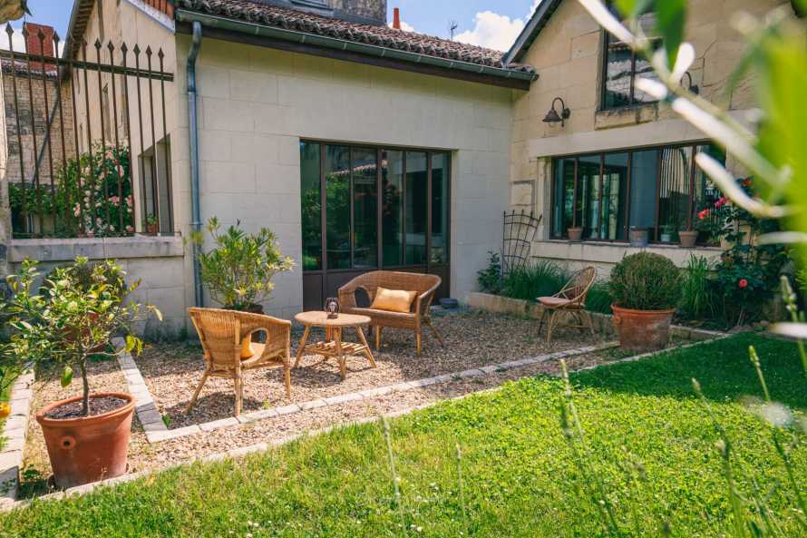 Le Prieur&eacute; Sainte Croix