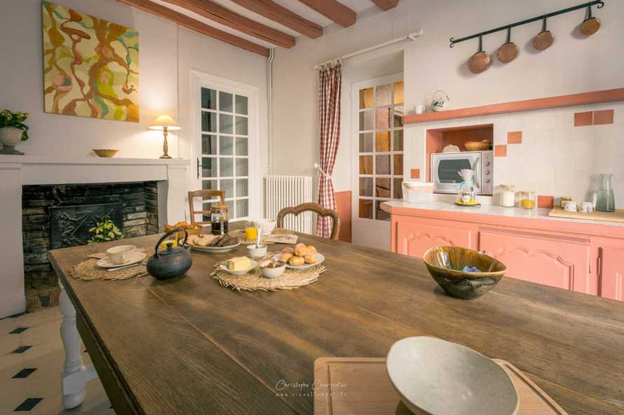 Le Prieur&eacute; Sainte Croix