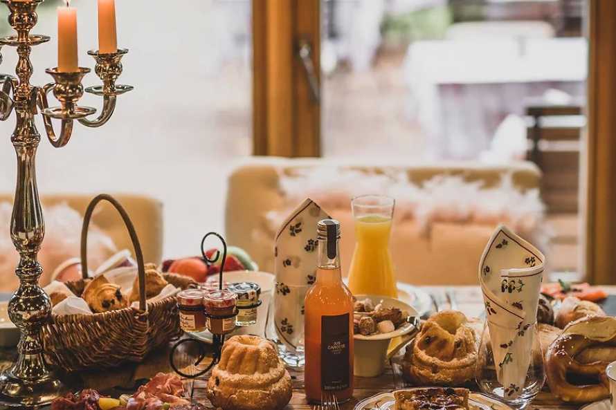 Petit-déjeuner buffet