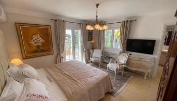 Chambre 2 – Terrasse - Vue sur mer & Saint-Paul de Vence